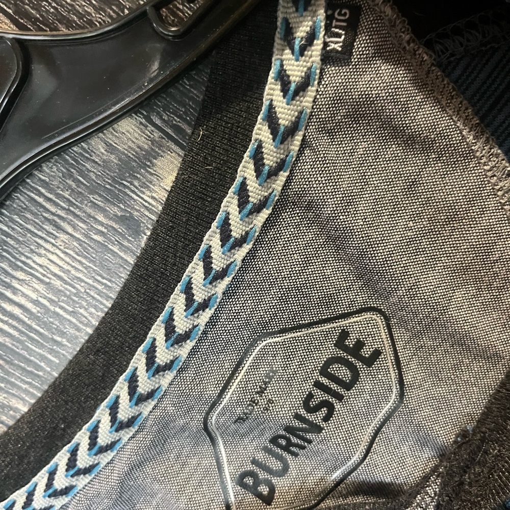 Sweater, Burnside - Picture 3 of 3